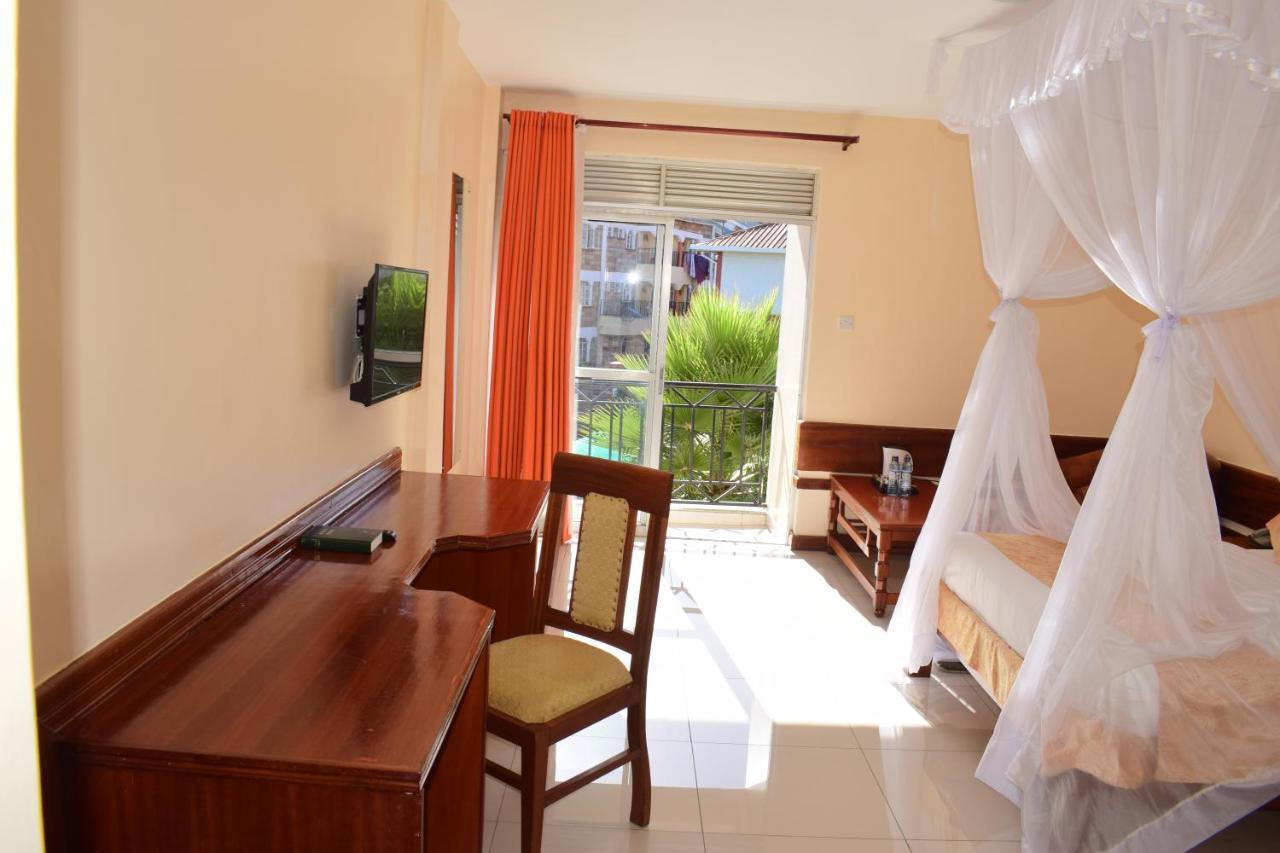Meru Slopes Hotel מראה חיצוני תמונה