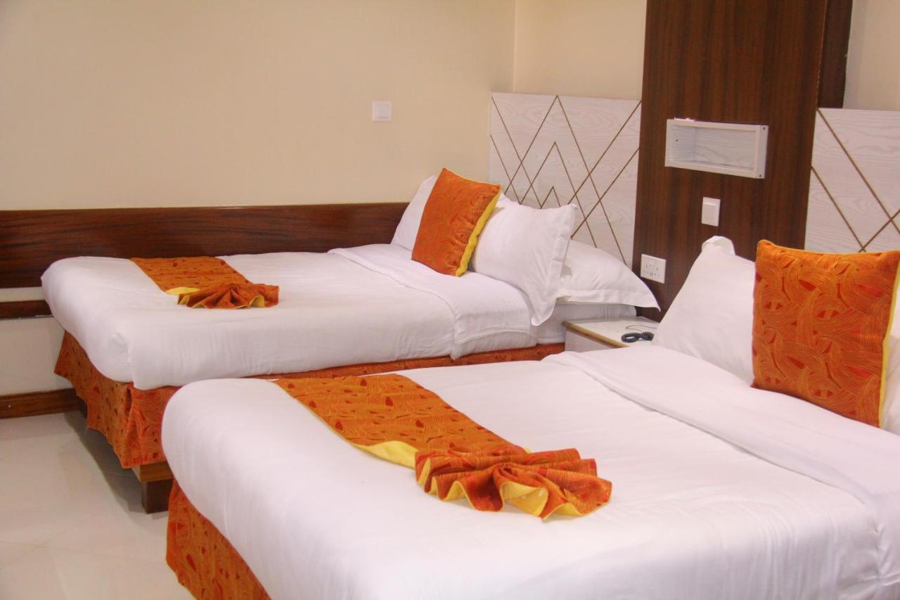 Meru Slopes Hotel מראה חיצוני תמונה