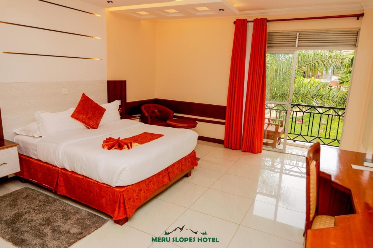 Meru Slopes Hotel מראה חיצוני תמונה