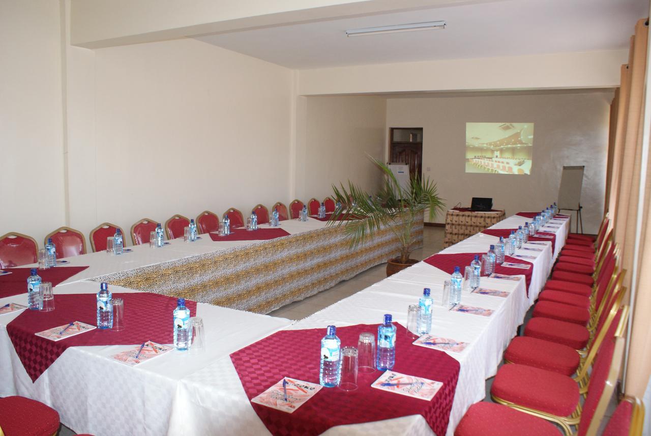Meru Slopes Hotel מראה חיצוני תמונה
