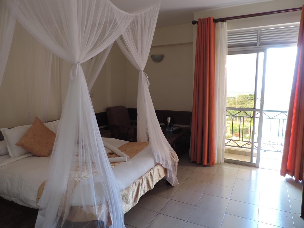 Meru Slopes Hotel מראה חיצוני תמונה